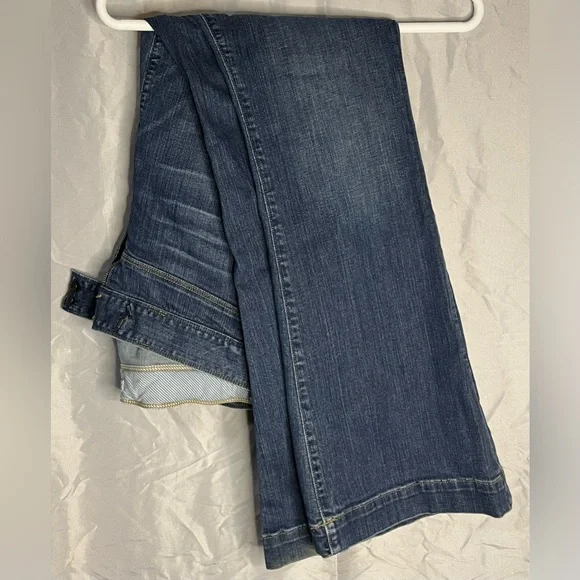 Gap Maternity 1969 Flared Jeans - Picture 2 of 15